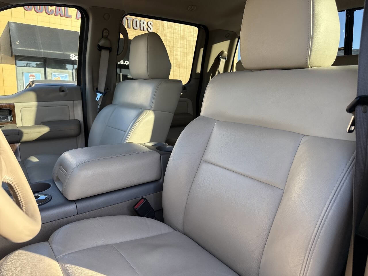 Used 2004 Ford F150 Lariat image 18