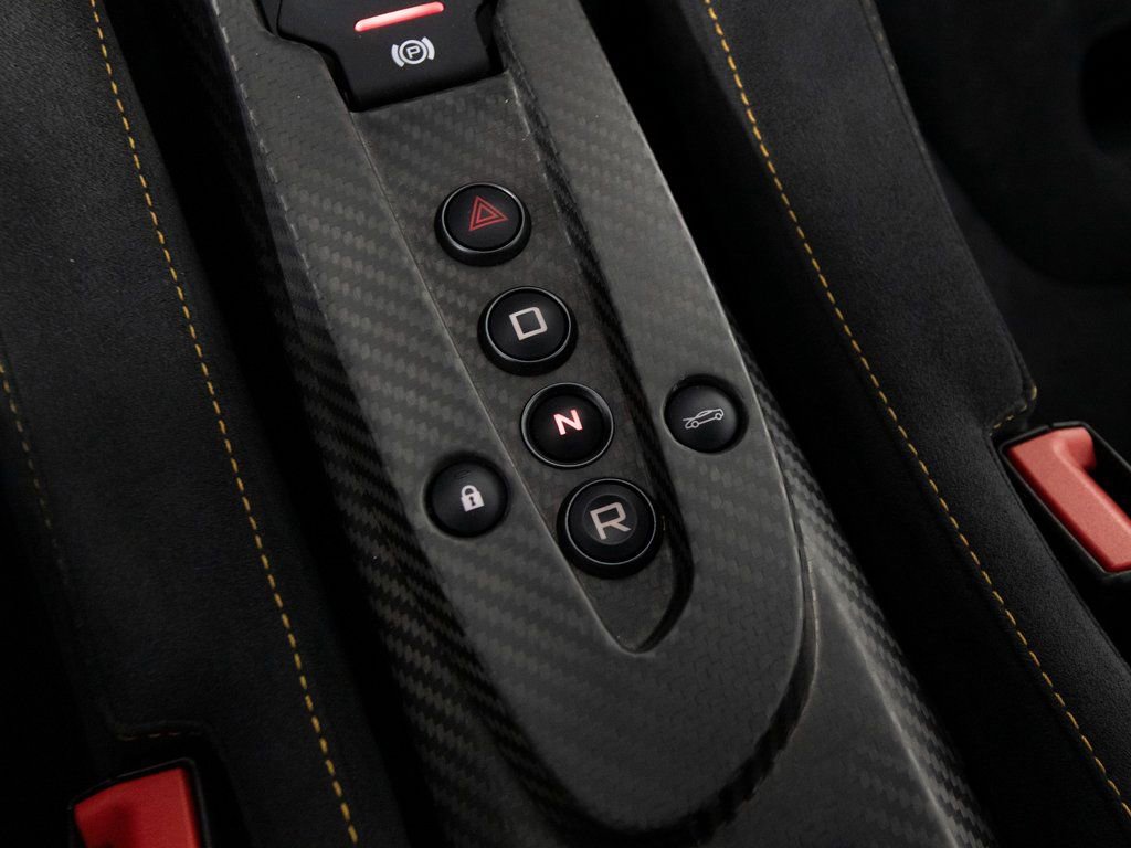 Used 2015 McLaren P1 image 47