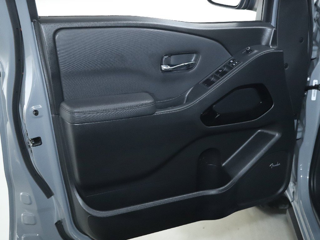 Certified 2022 Nissan Frontier PRO-4X w/ Pro-4X Premium Package image 15