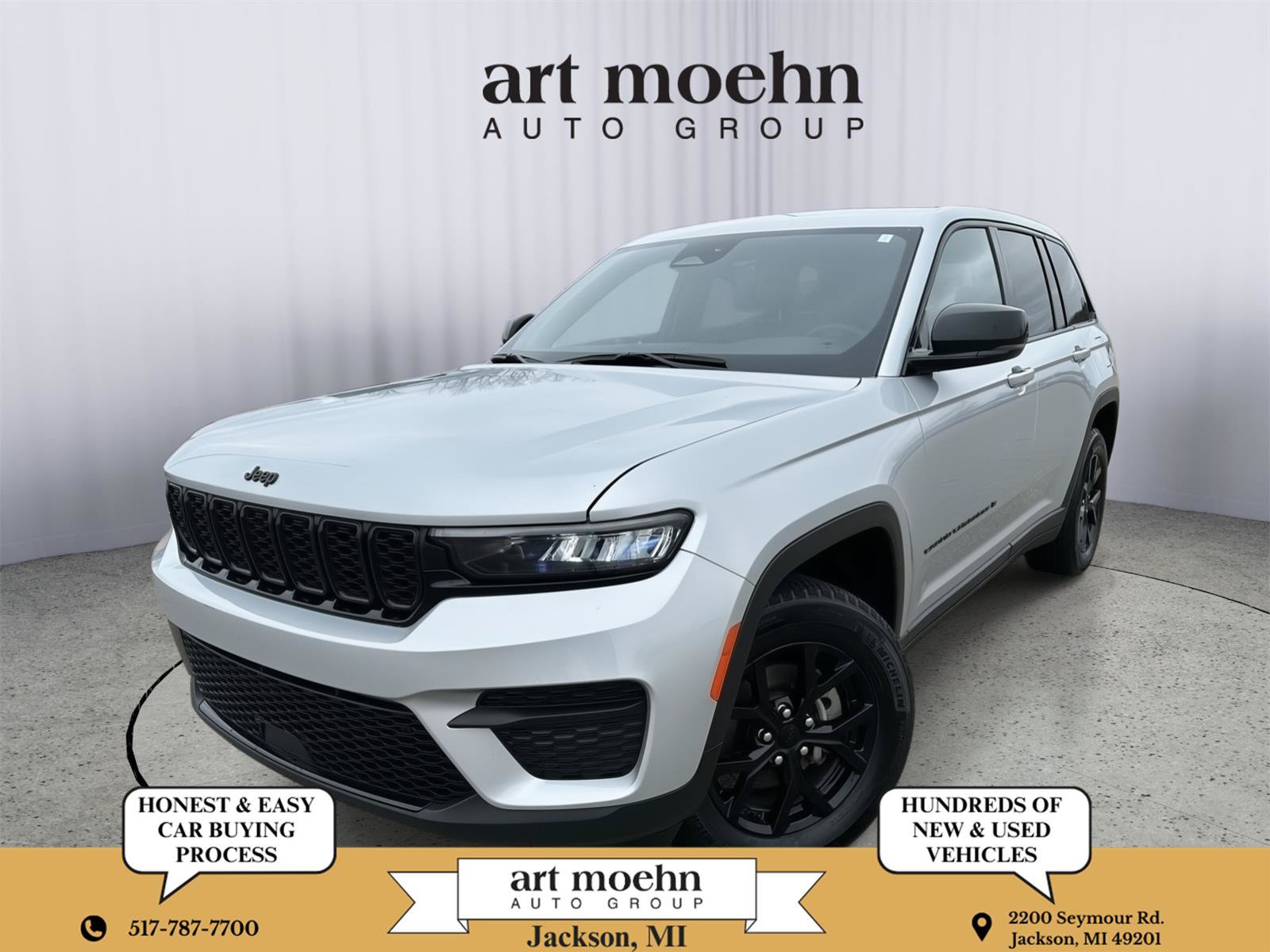 Used 2025 Jeep Grand Cherokee Altitude AWD/4WD image 1