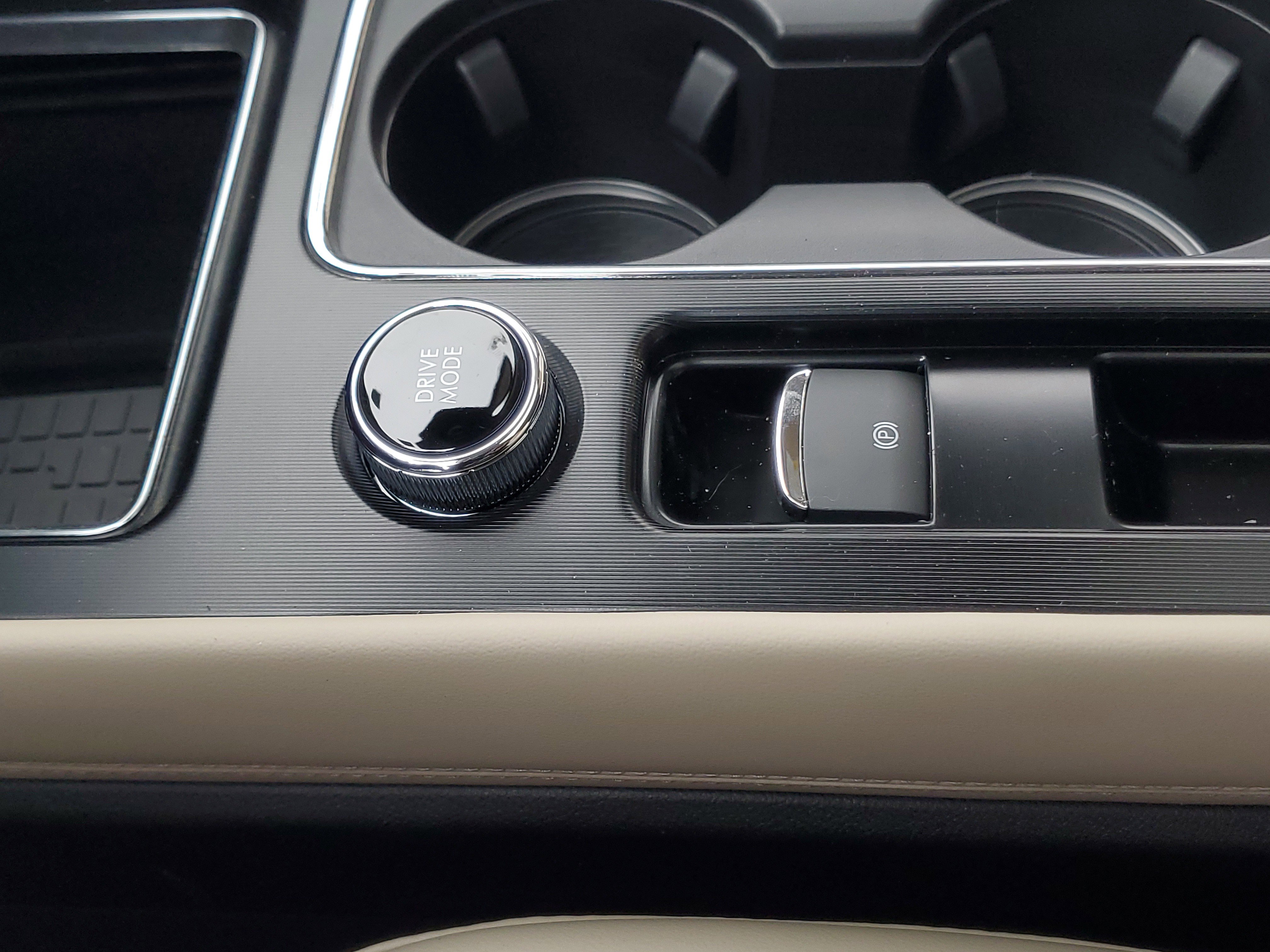 New 2026 Lincoln Corsair Premiere image 24