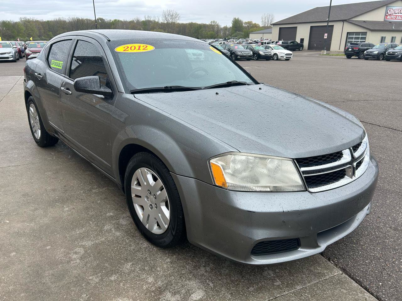 Used 2012 Dodge Avenger SE FWD image 3