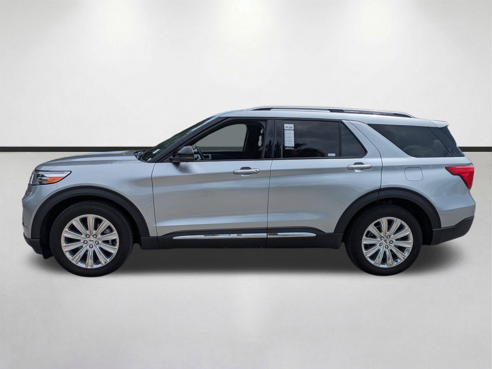 Used 2022 Ford Explorer Limited w/ Limited Technology Package RWD image 8