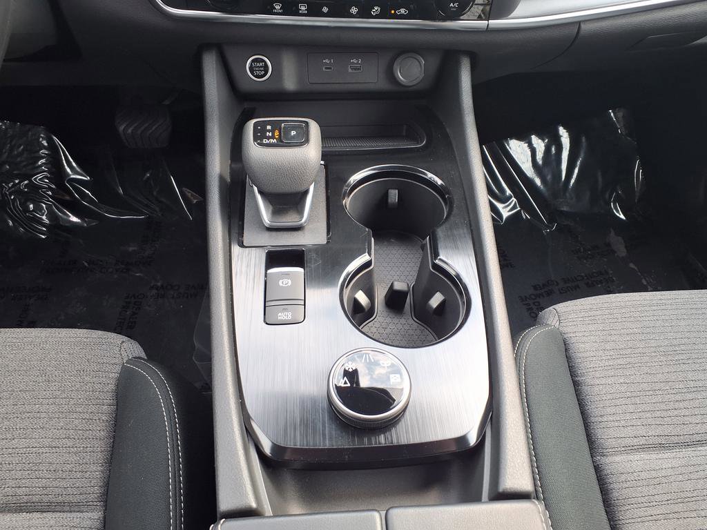 Used 2023 Nissan Rogue SV image 25