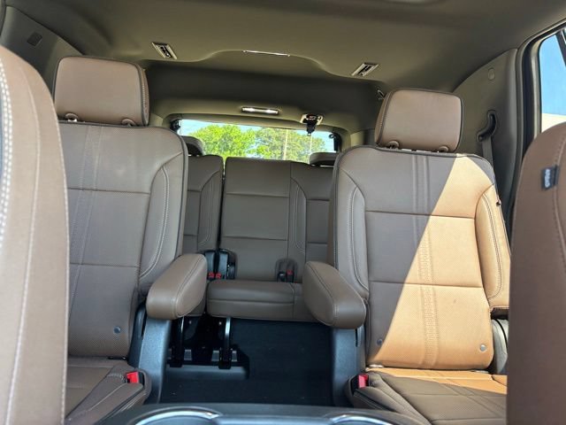 New 2026 Chevrolet Tahoe High Country w/ Sun And Tow Package AWD/4WD image 15