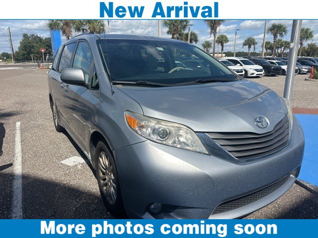 Used 2014 Toyota Sienna XLE