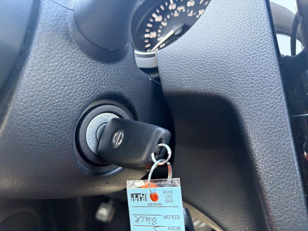 Used 2019 Nissan Rogue S image 25