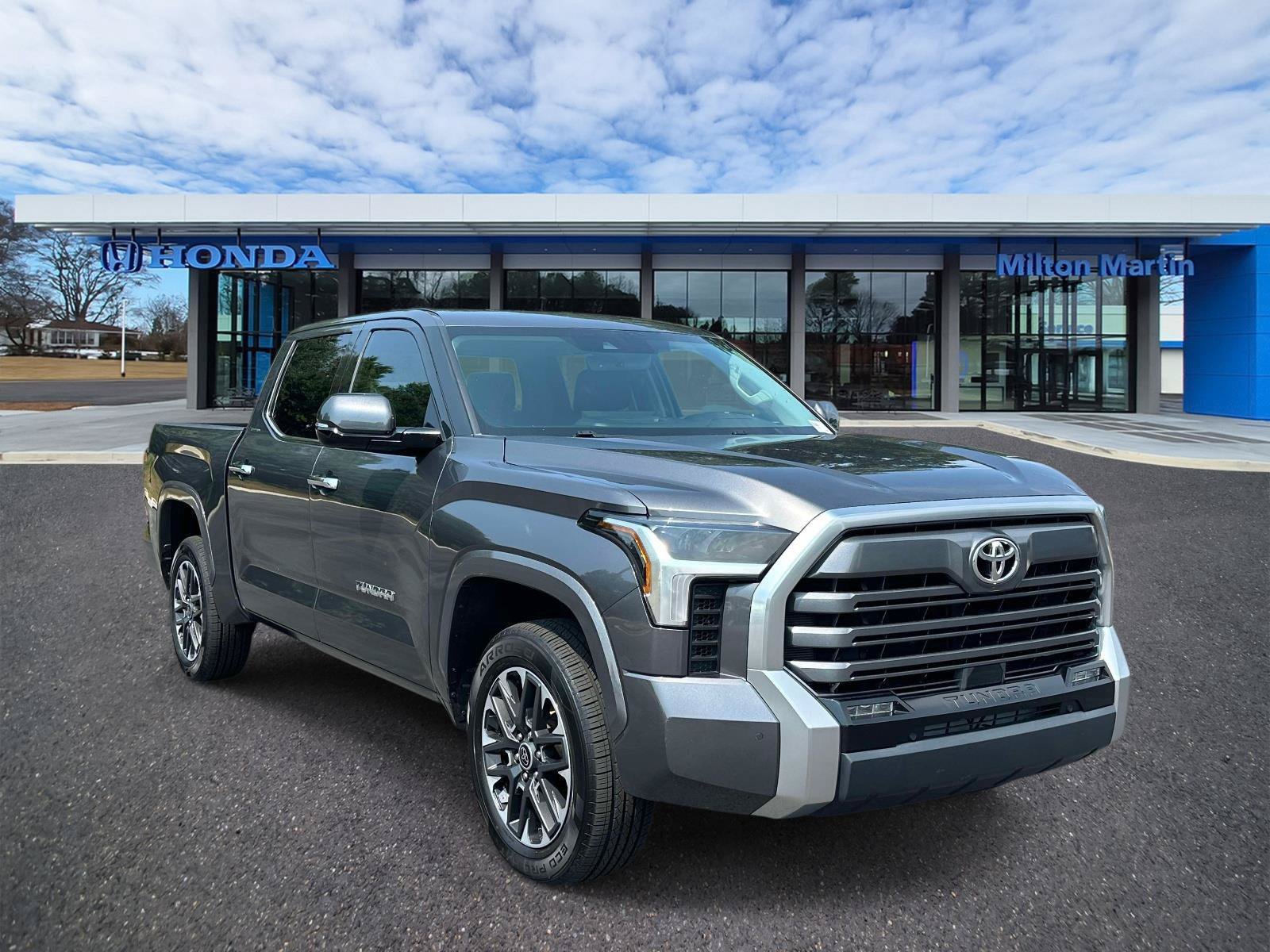 Used 2023 Toyota Tundra Limited w/ Power Package