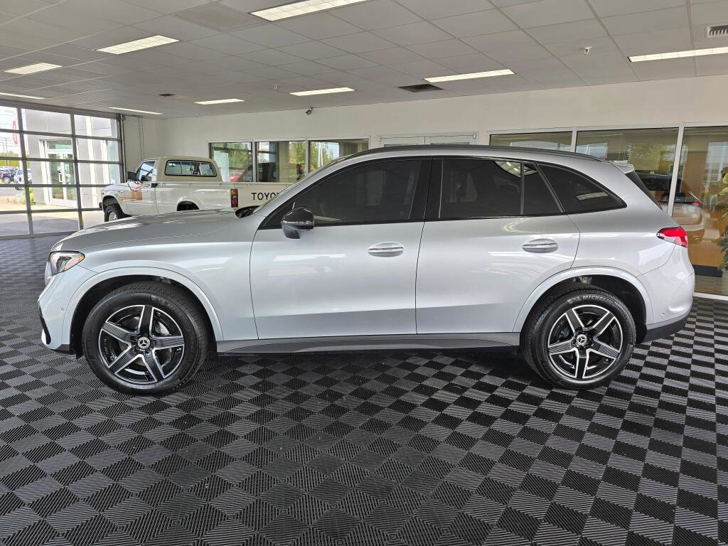 Used 2024 Mercedes-Benz GLC 300 4MATIC image 6