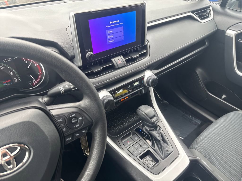 Used 2023 Toyota RAV4 LE AWD/4WD image 20