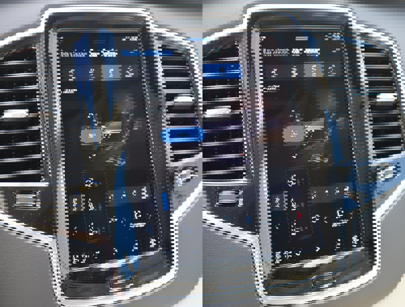 Certified 2024 Volvo XC90 B6 Ultimate image 46