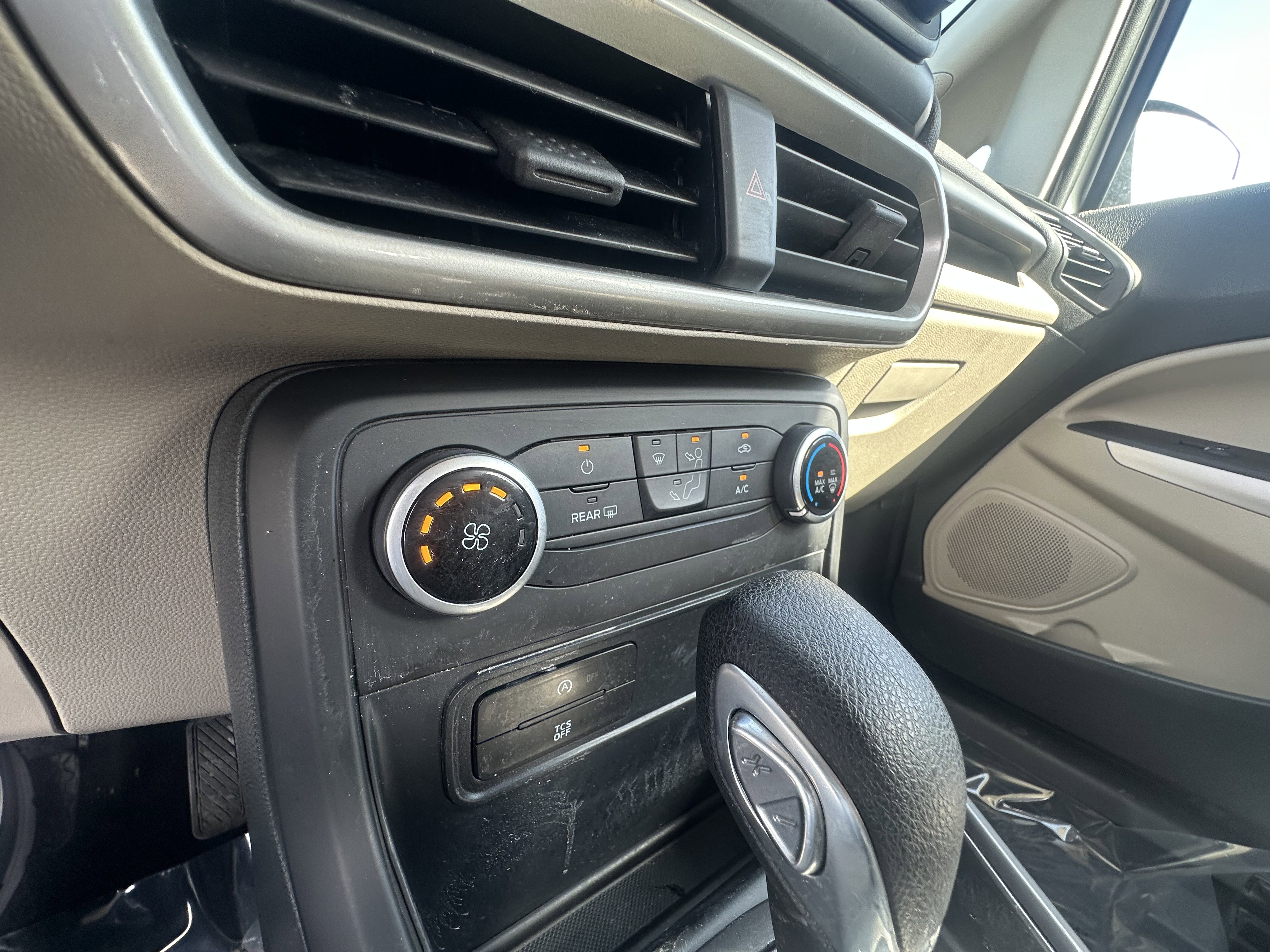 Used 2019 Ford EcoSport S AWD/4WD image 16