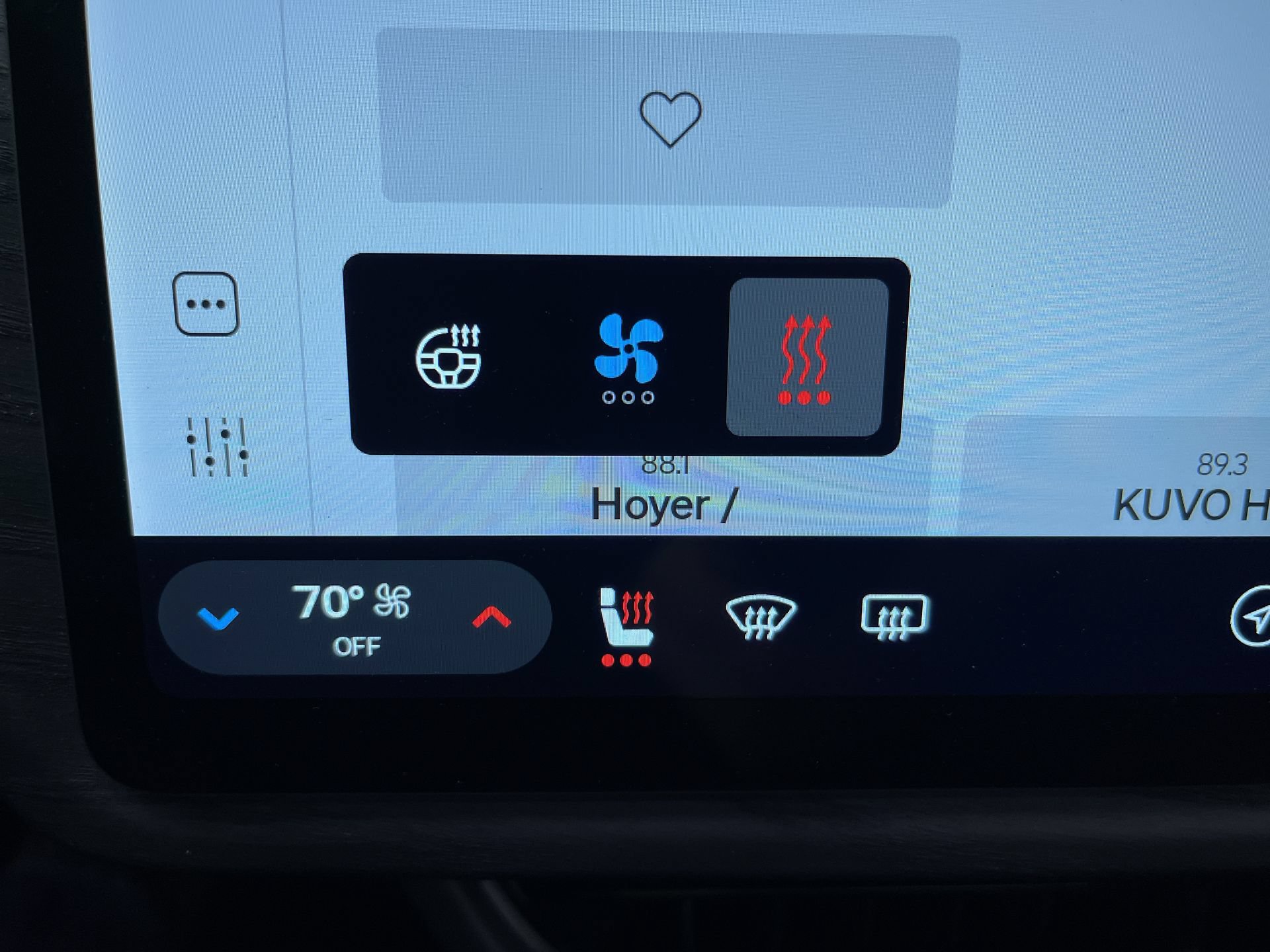 Used 2025 Rivian R1T Adventure Dual AWD/4WD image 18