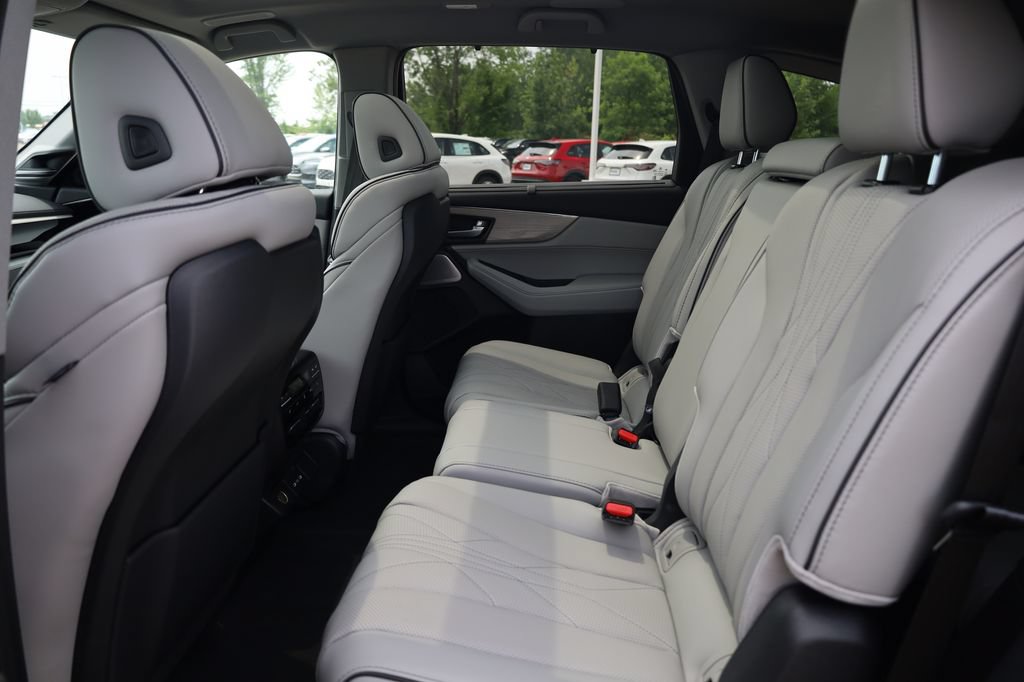 New 2026 Acura MDX w/ Advance Package AWD/4WD image 29