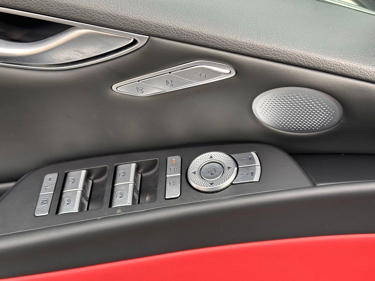 Used 2025 Genesis G80 3.5T Sport image 39