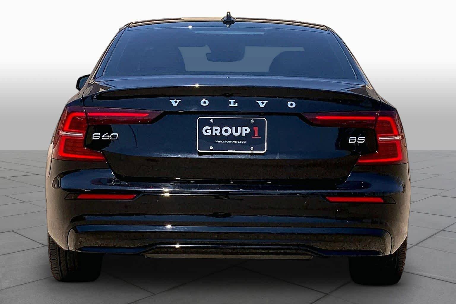 Used 2024 Volvo S60 B5 Plus FWD image 5