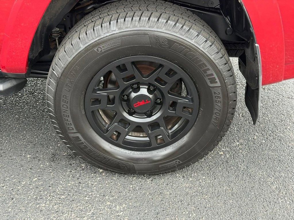 Used 2021 Toyota 4Runner SR5 Premium w/ Moonroof Package image 9