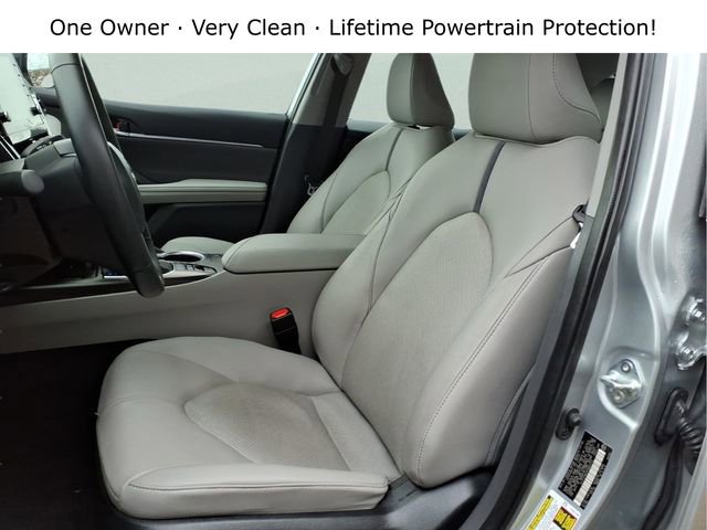 Used 2023 Toyota Camry XLE image 12