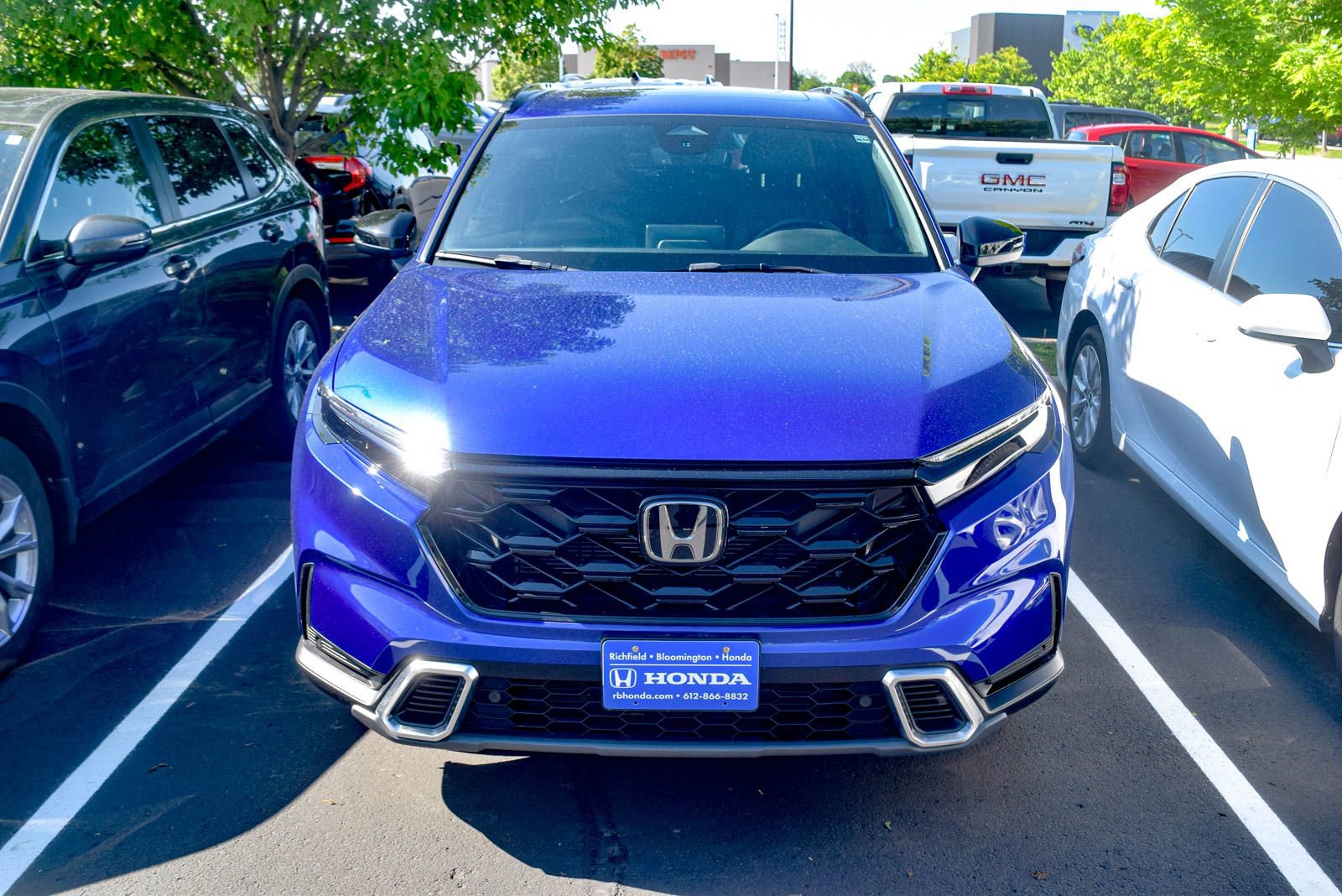 Used 2023 Honda CR-V Sport Touring image 3