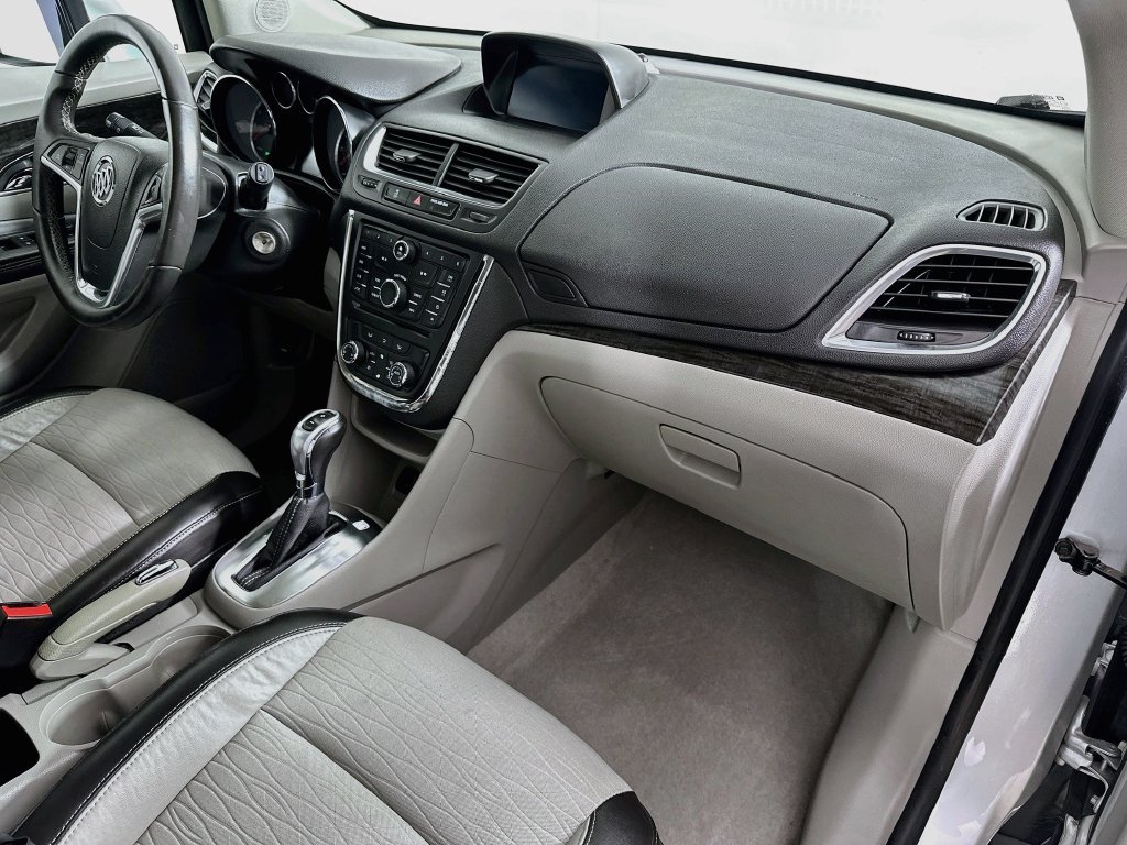 Used 2015 Buick Encore Convenience FWD image 30