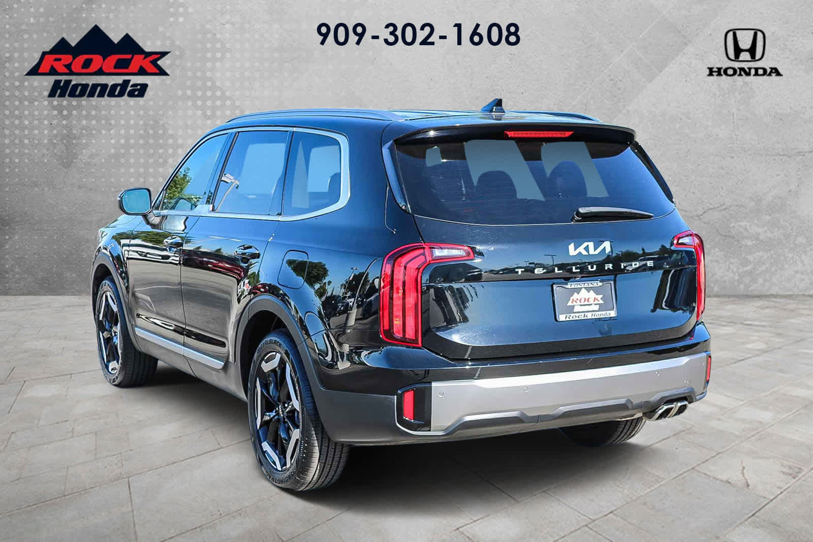 Used 2025 Kia Telluride S FWD image 8