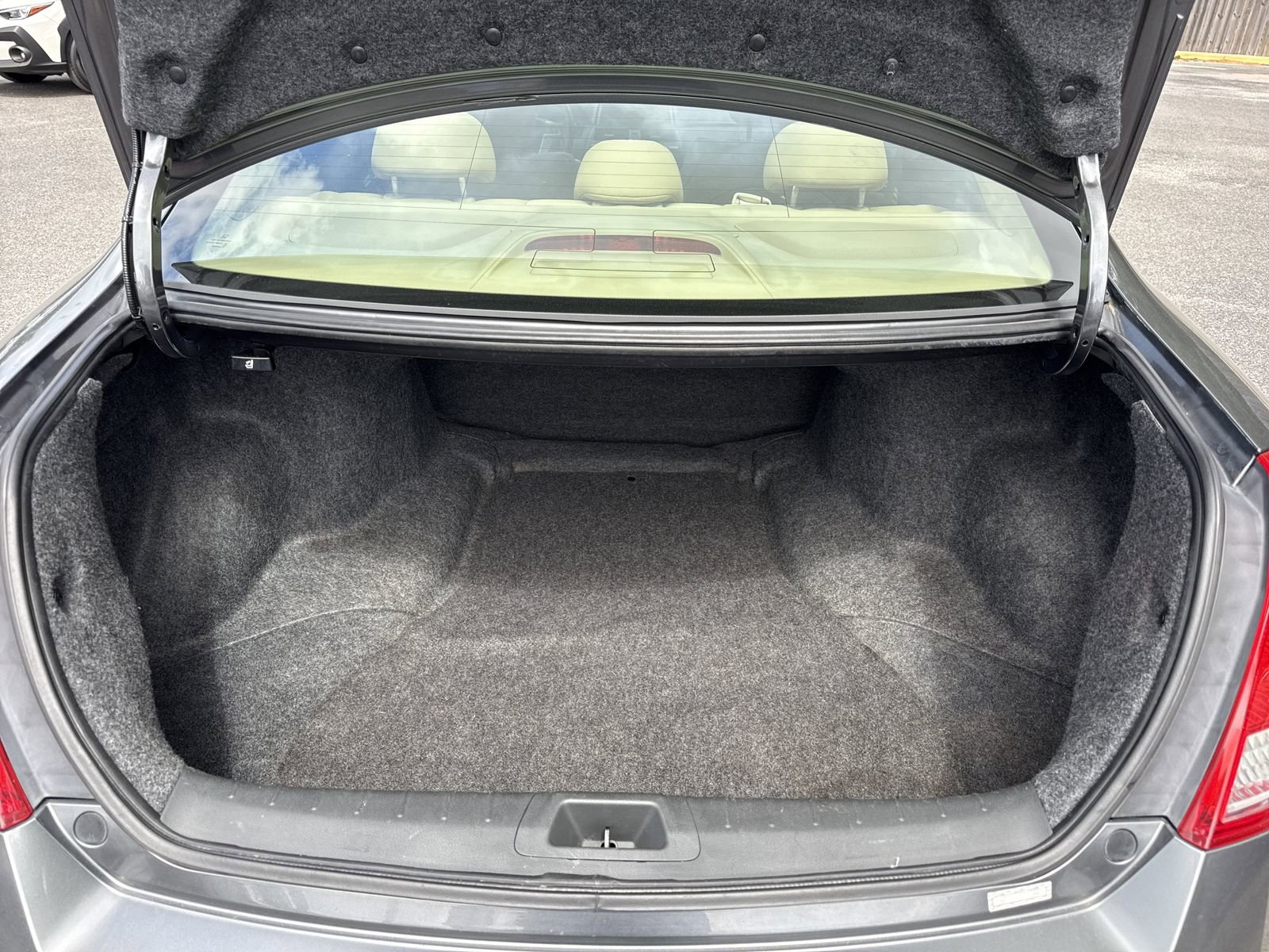 Used 2012 Honda Accord EX-L image 27