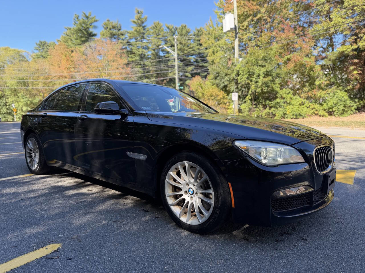 Used 2013 BMW 750Li xDrive image 12