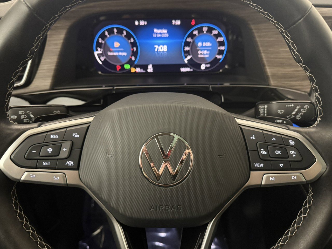 Used 2025 Volkswagen Atlas SEL image 22