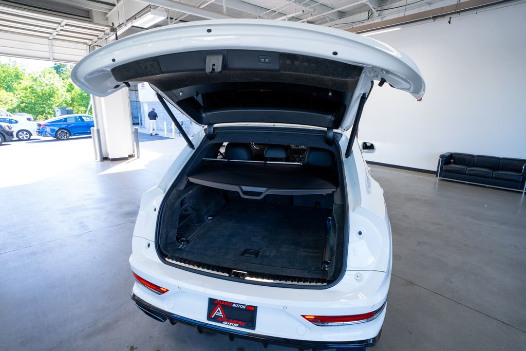 Used 2021 Bentley Bentayga Speed image 54