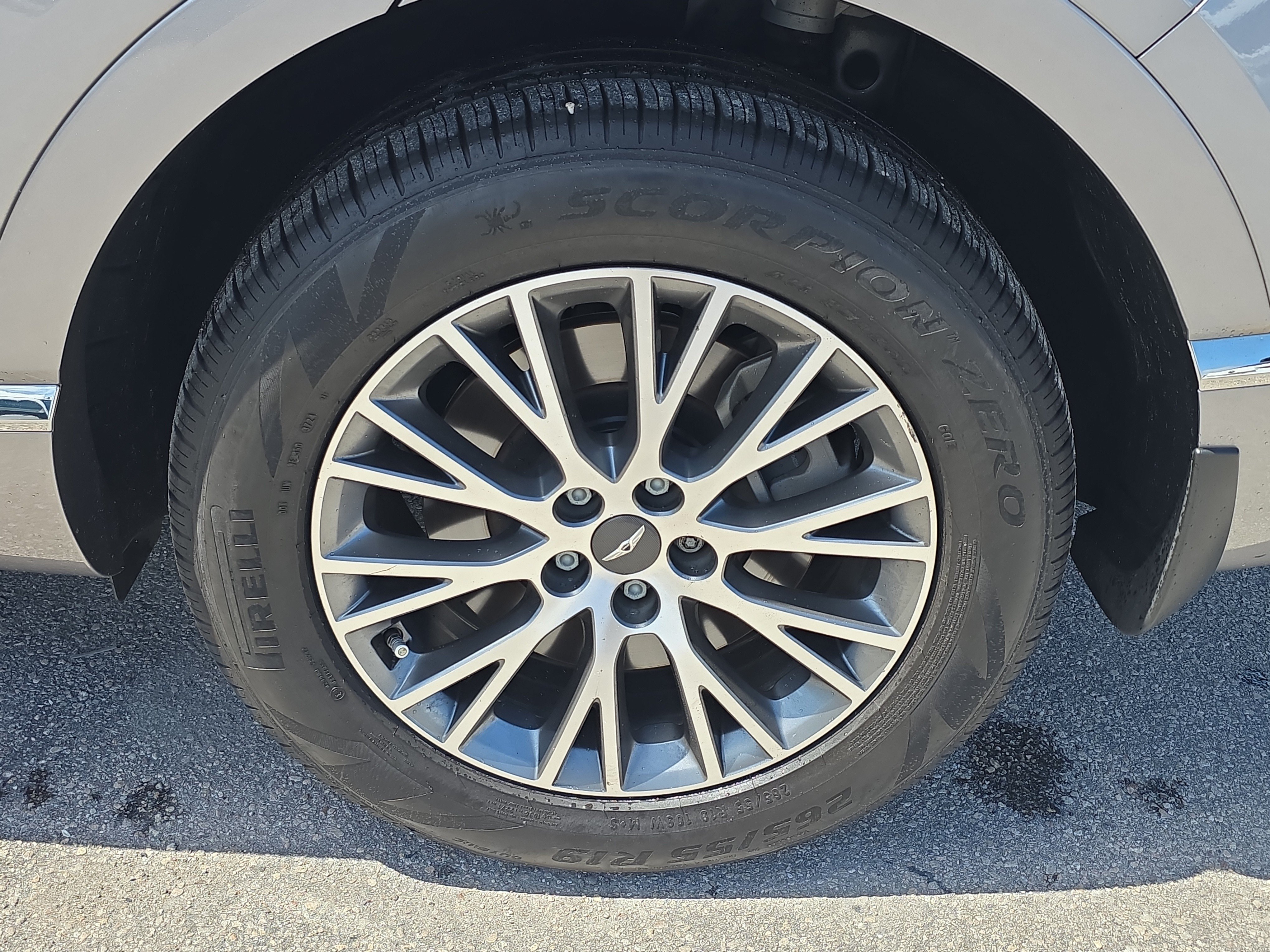 Used 2021 Genesis GV80 2.5T AWD/4WD image 13