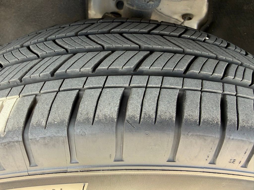 Used 2023 Honda HR-V LX image 9