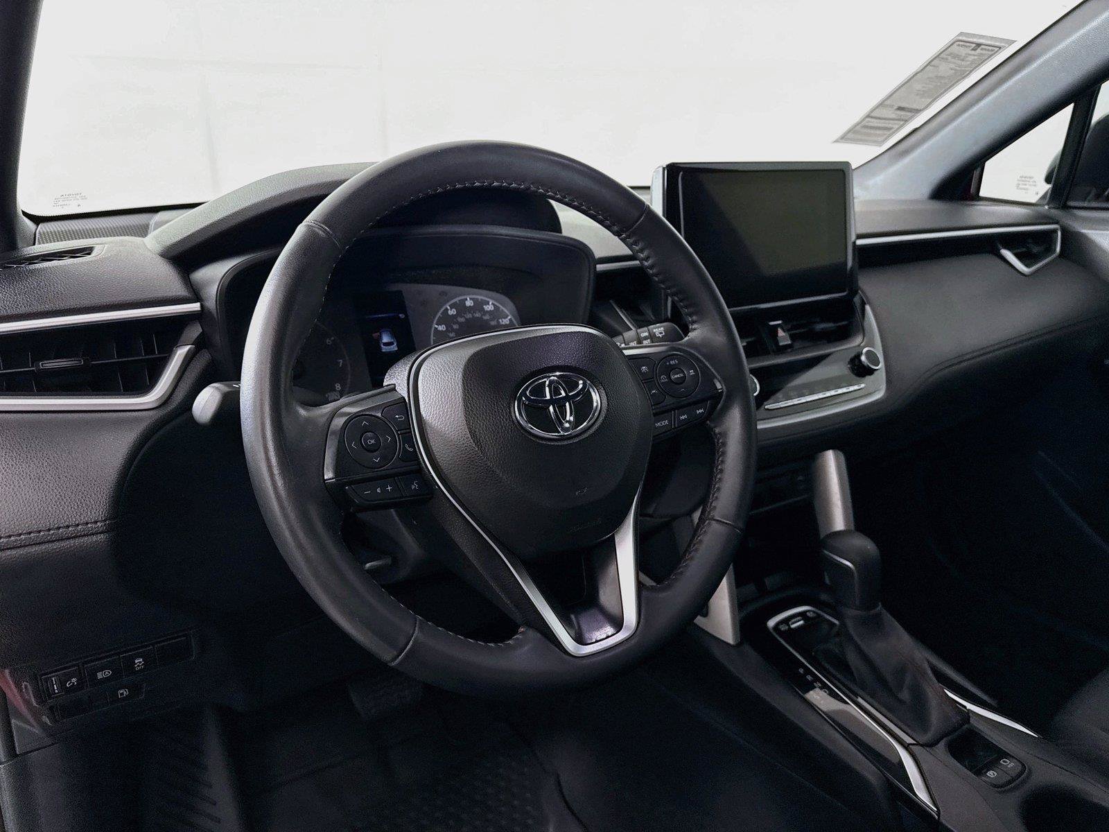 Certified 2024 Toyota Corolla Cross AWD Hybrid image 4