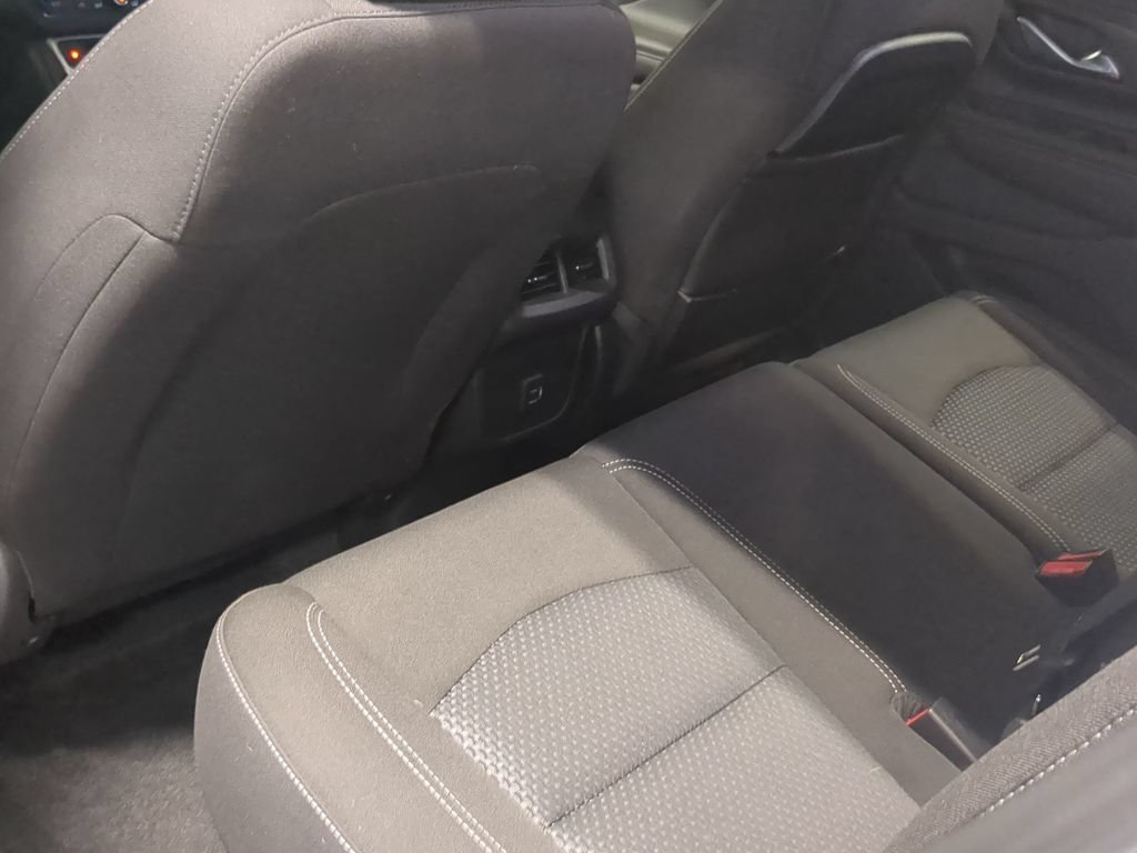 Used 2023 GMC Terrain SLE w/ Driver Convenience Package FWD image 22