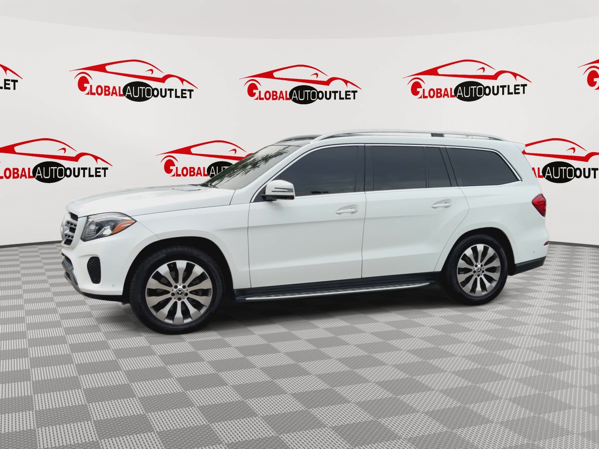 Used 2019 Mercedes-Benz GLS 450 4MATIC w/ Premium 1 Package image 4