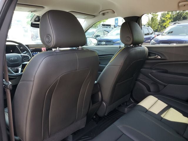 Used 2025 Chevrolet Trax ACTIV w/ Driver Confidence Package FWD image 12