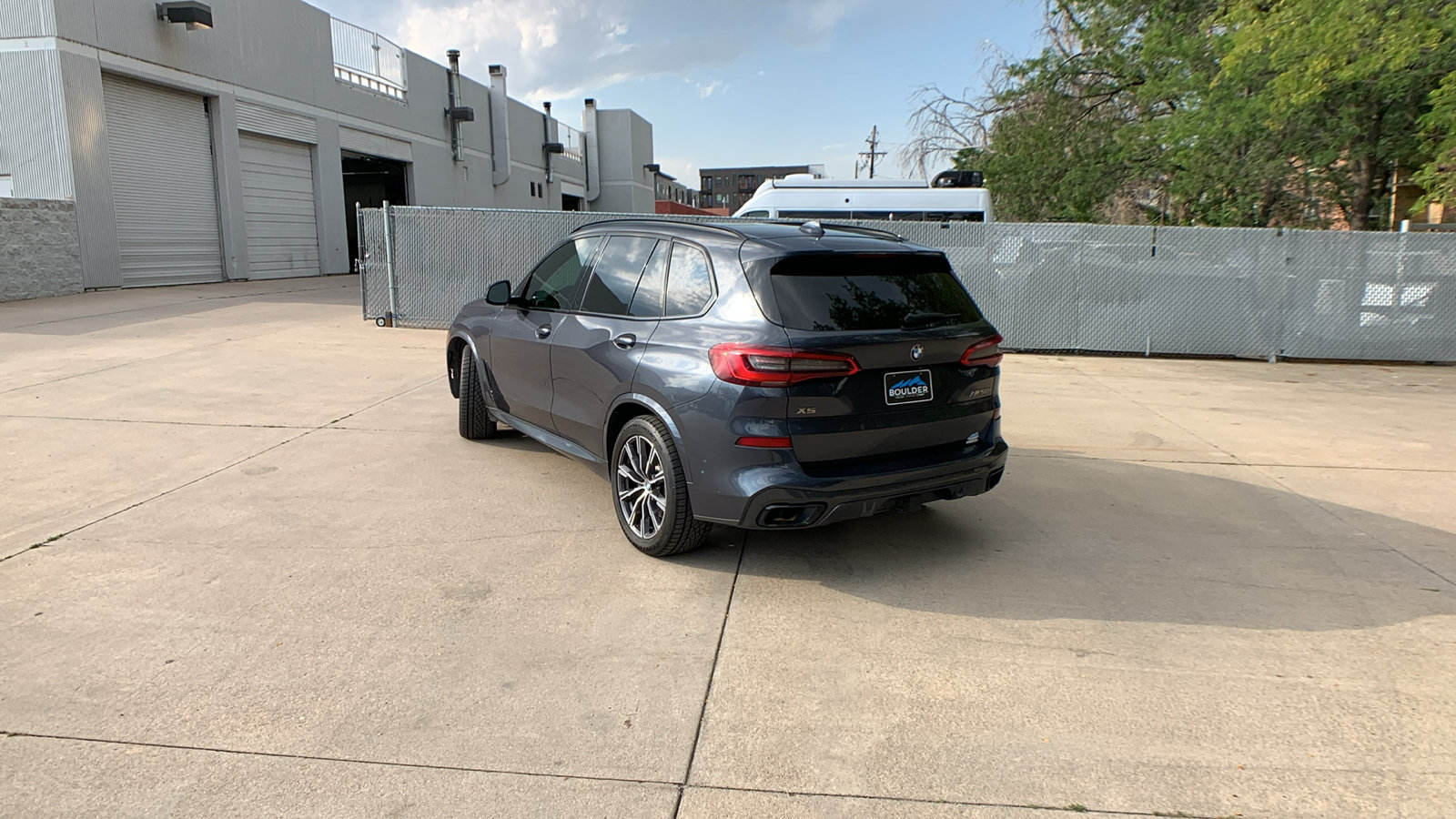 Used 2020 BMW X5 M50i w/ Executive Package AWD/4WD image 3