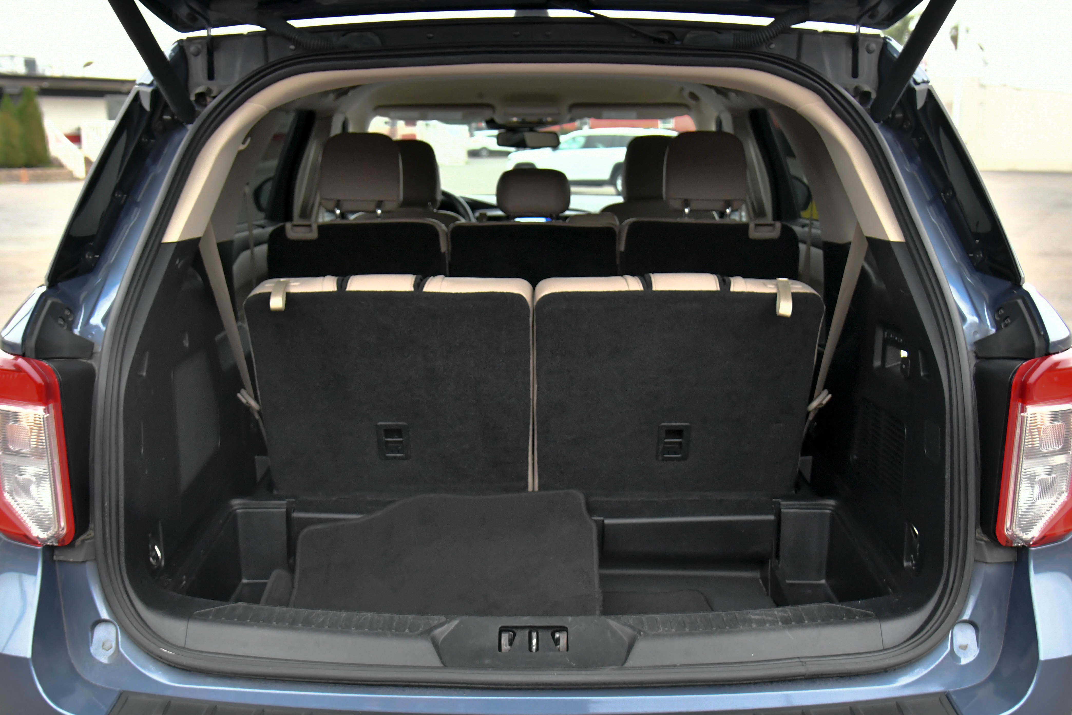 Used 2021 Ford Explorer Limited w/ Equipment Group 301A image 48