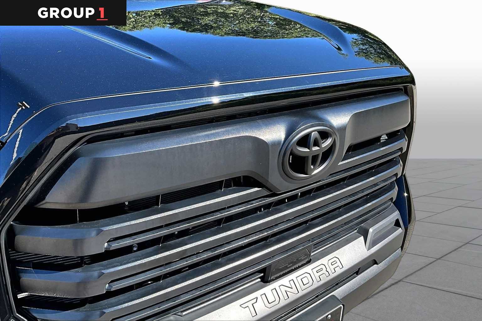 Certified 2025 Toyota Tundra SR AWD/4WD image 32