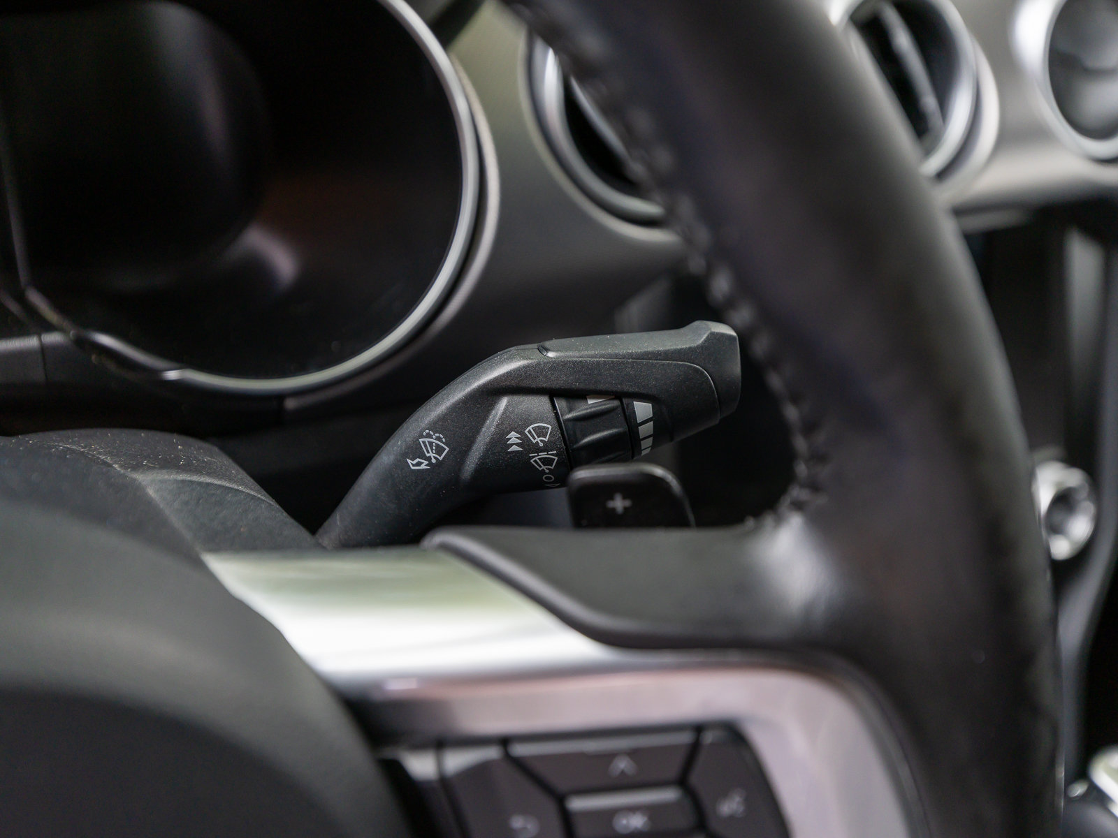 Used 2019 Ford Mustang GT Premium w/ Equipment Group 401A RWD image 54