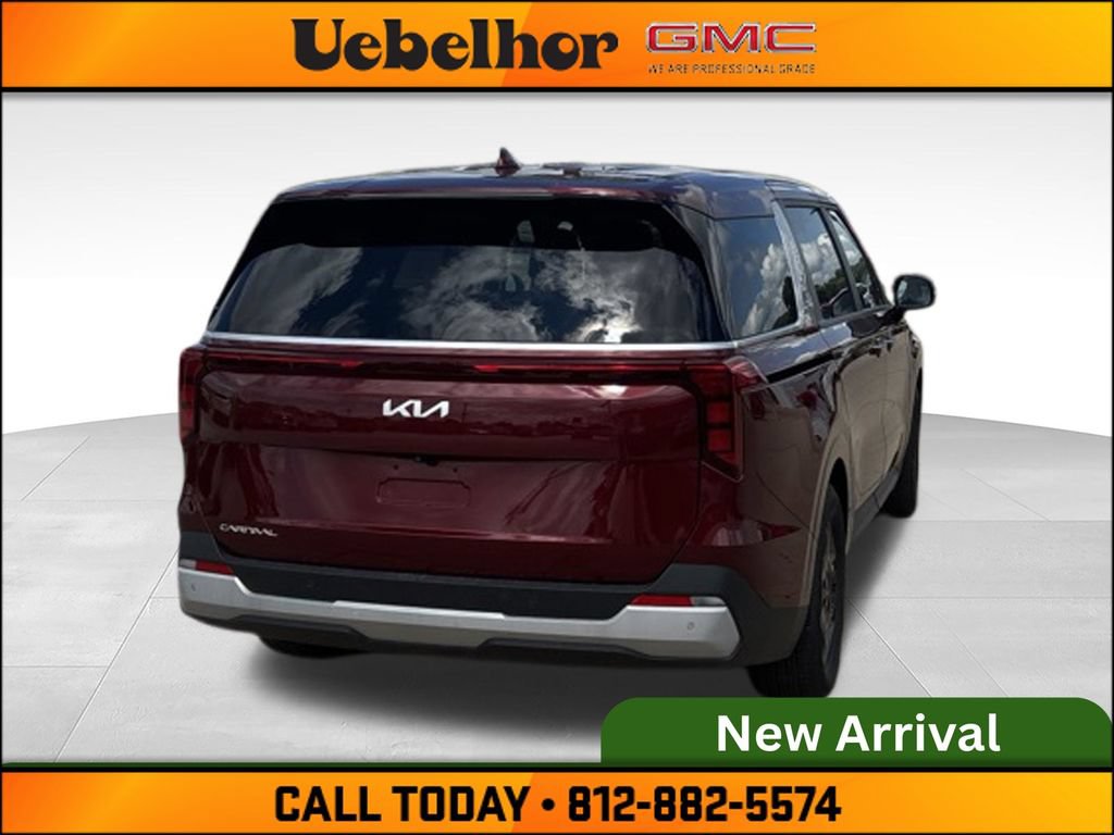 Used 2025 Kia Carnival FWD image 7