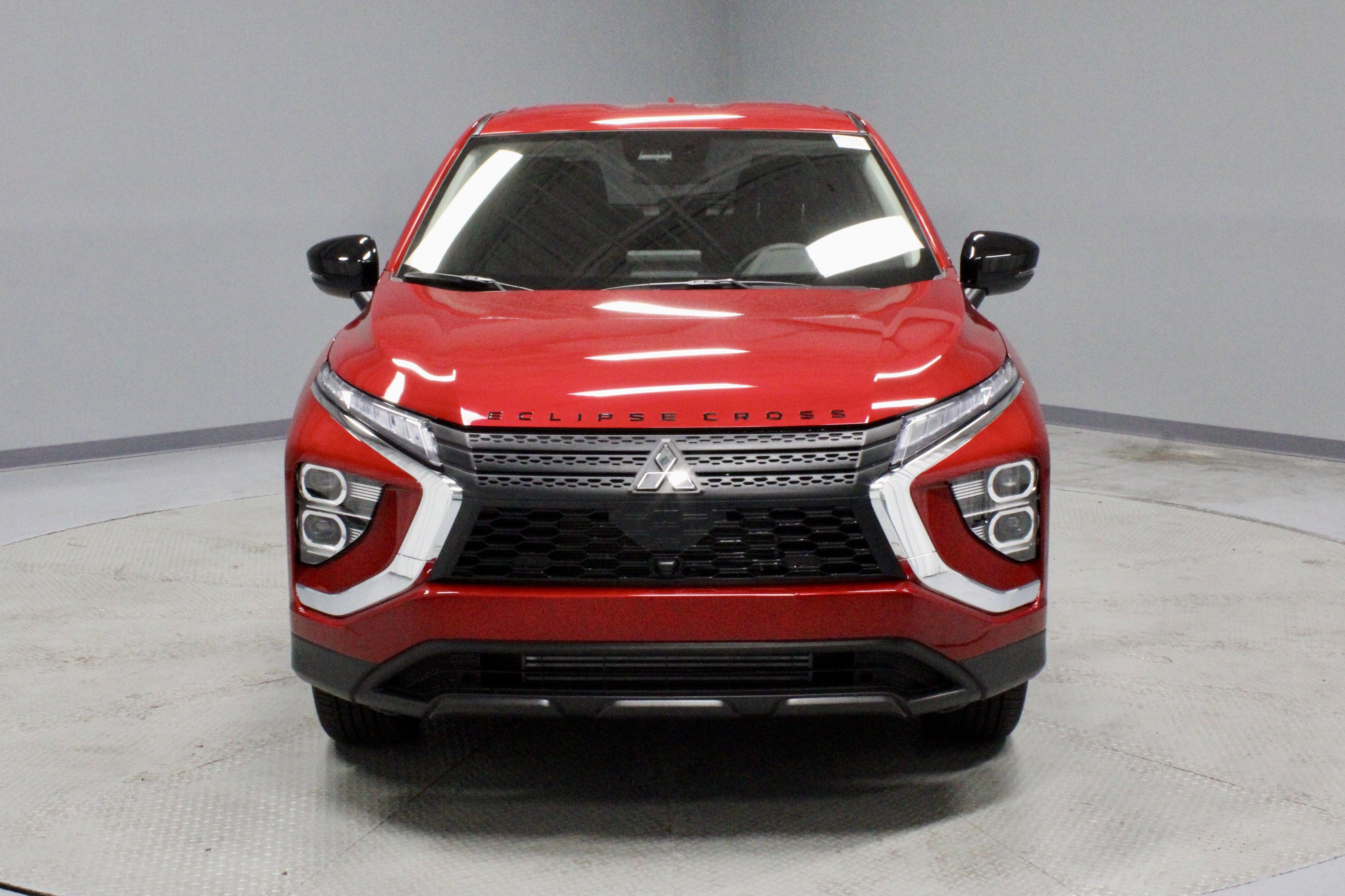 New 2026 Mitsubishi Eclipse Cross LE image 3