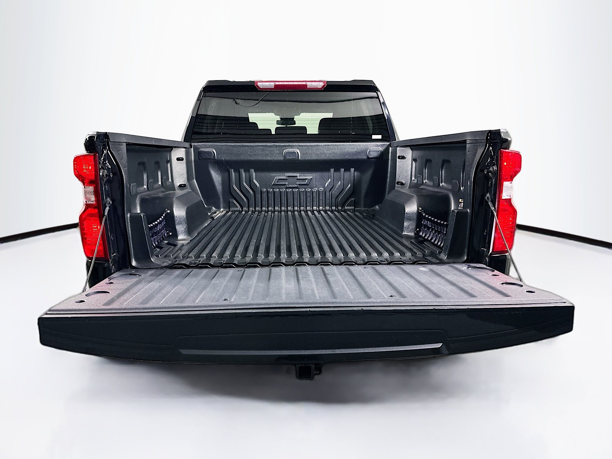 Used 2023 Chevrolet Silverado 1500 LT AWD/4WD image 26