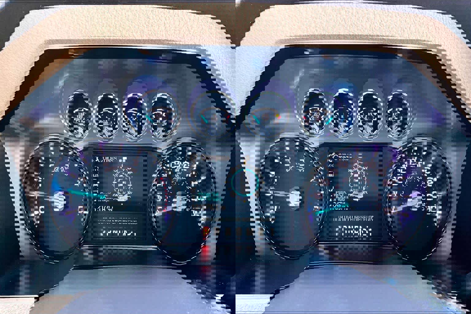 Used 2015 Ford F250 Lariat w/ Lariat Ultimate Package image 26