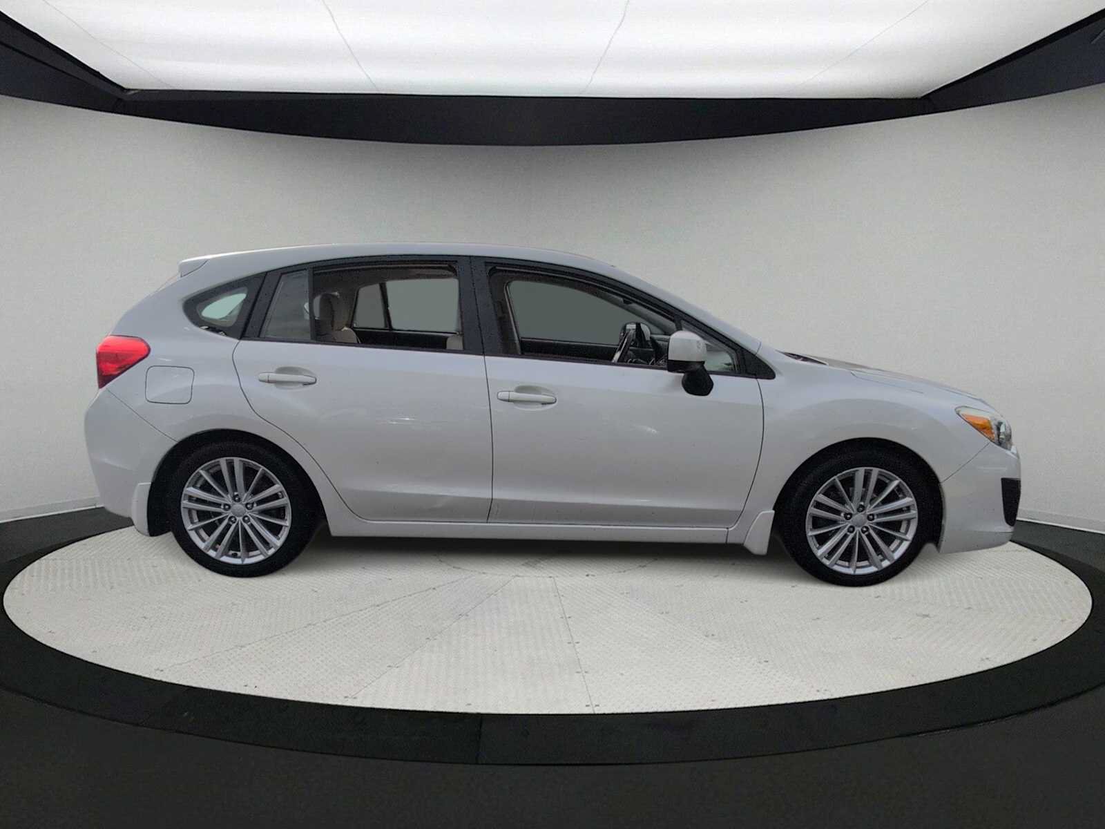 Used 2012 Subaru Impreza 2.0i Premium AWD/4WD image 9