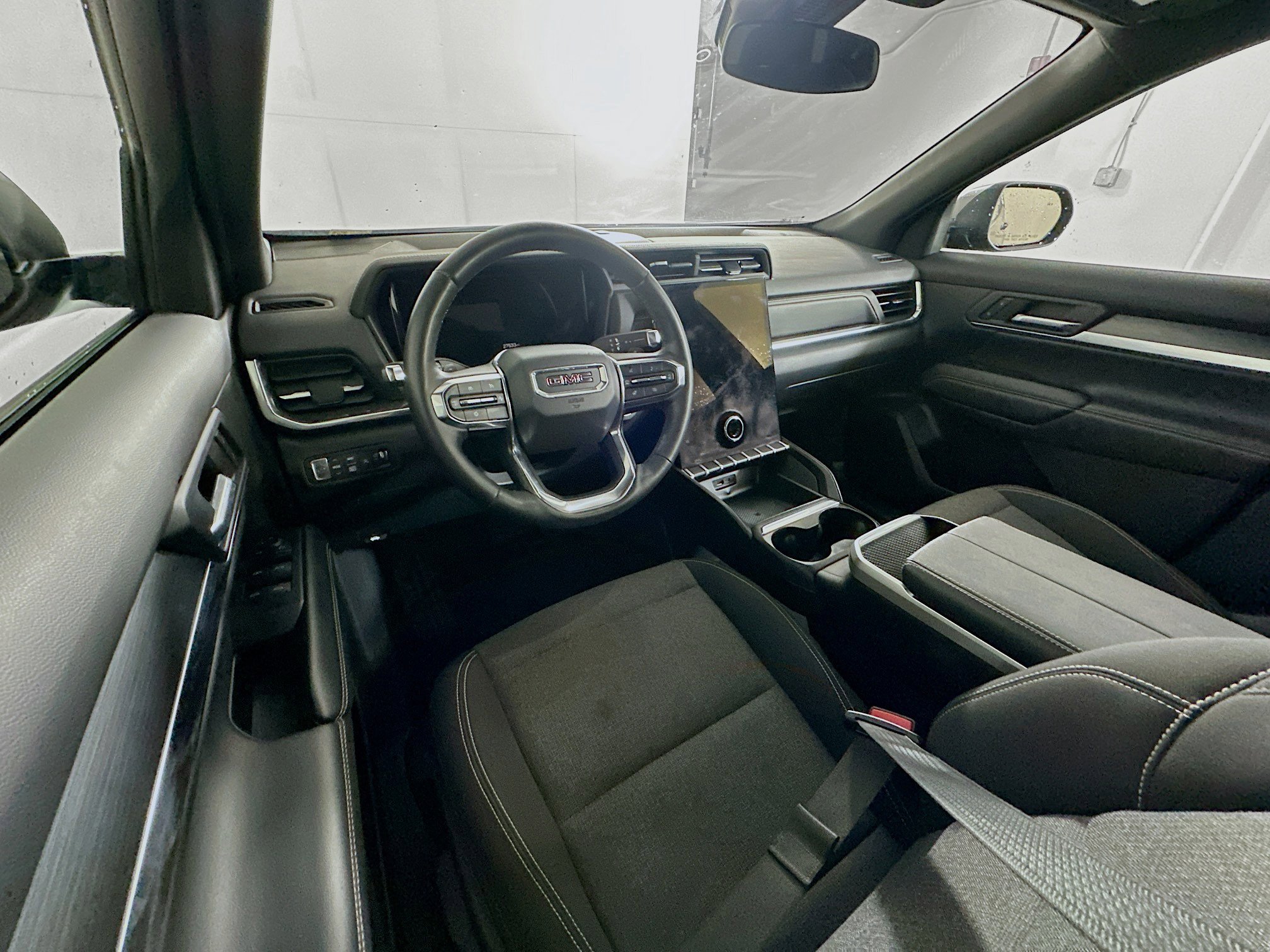 Used 2025 GMC Terrain Elevation image 18