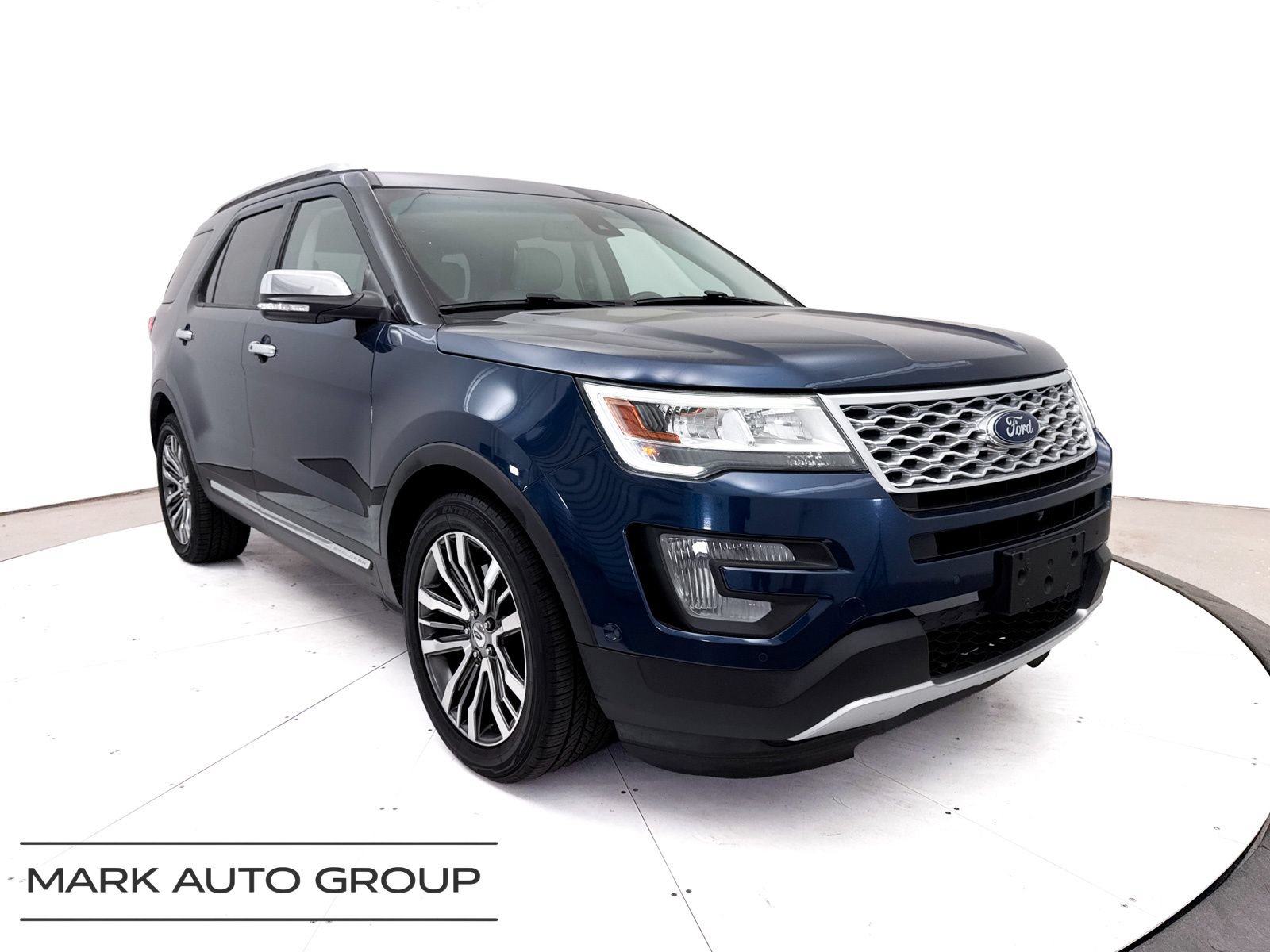 Used 2016 Ford Explorer Platinum AWD/4WD image 2