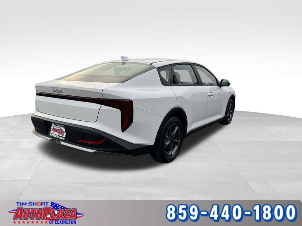 Used 2025 Kia K4 LXS image 10