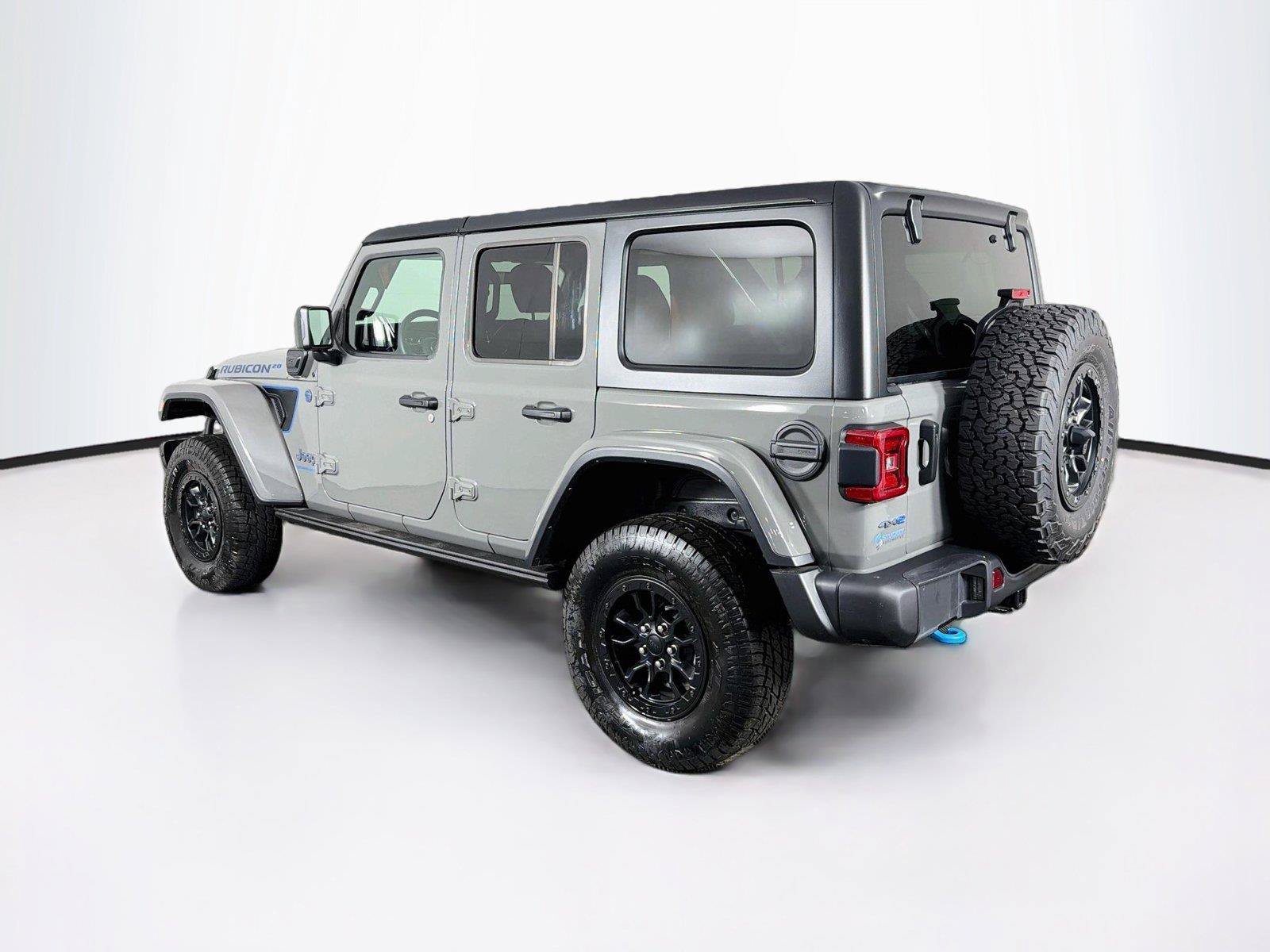 Used 2023 Jeep Wrangler Unlimited Rubicon 4xe AWD/4WD image 9