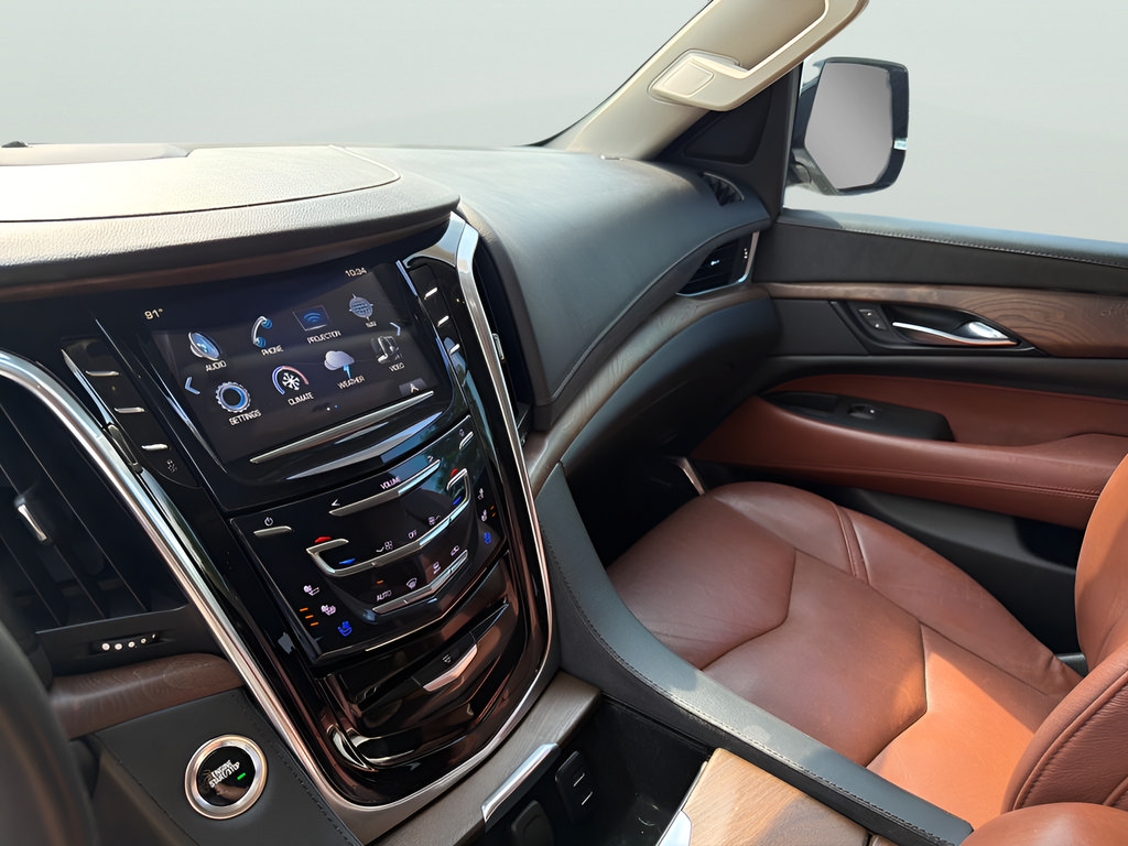 Used 2020 Cadillac Escalade Premium Luxury RWD image 32