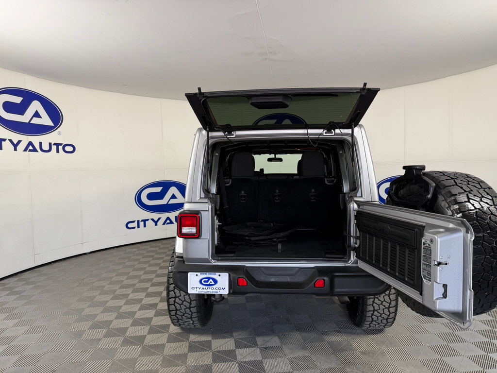 Used 2018 Jeep Wrangler Unlimited Sahara image 12